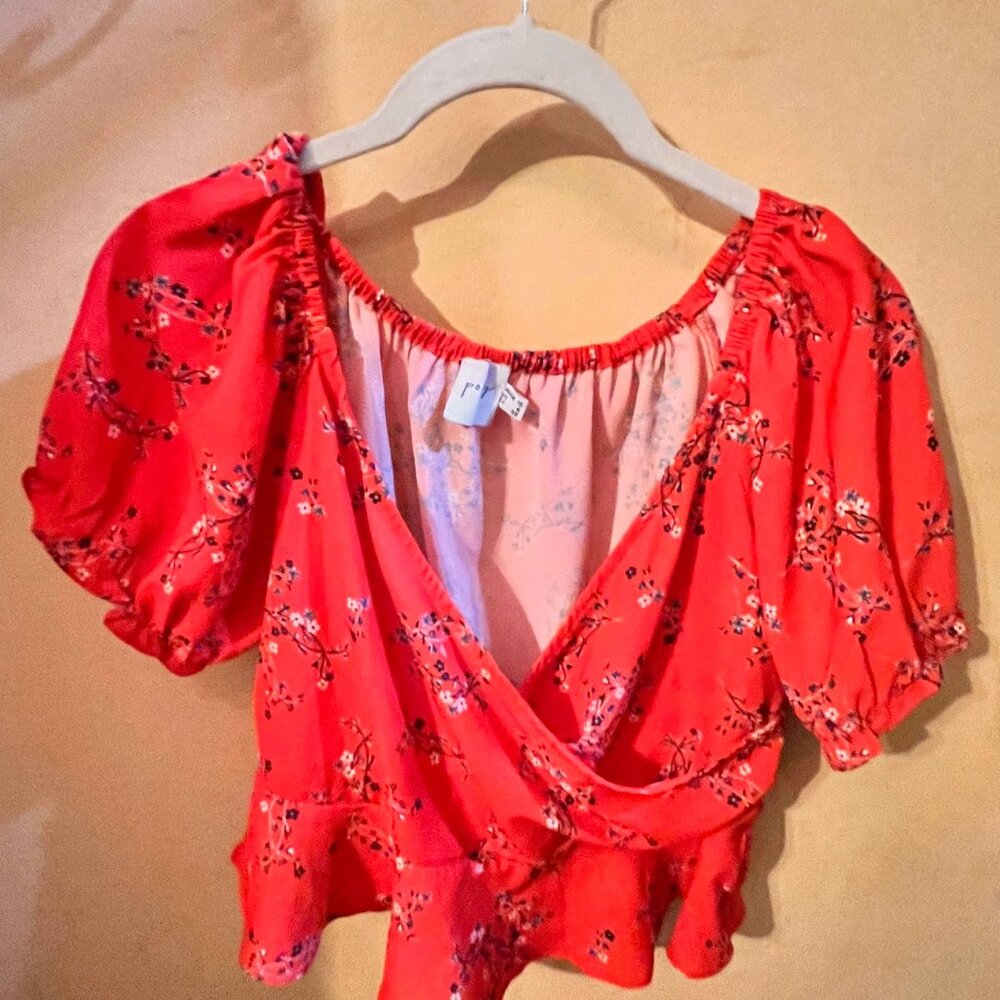 NWOT Princess Polly Red Floral Short Sleeve Shirt, overlapping front, Size 6
